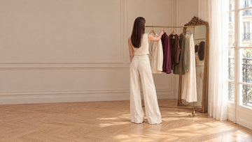 RUYA — portant de vêtements et miroir ancien