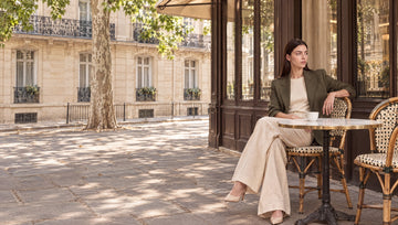 RUYA — terrasse de café, blazer olive
